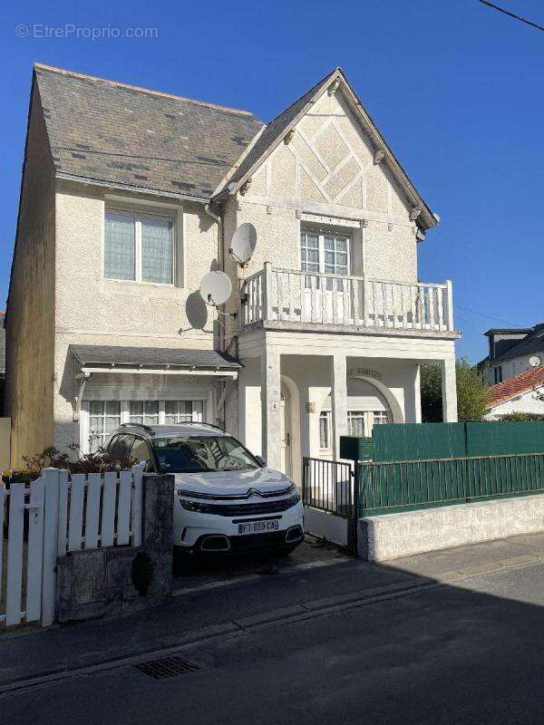 Maison à LE POULIGUEN