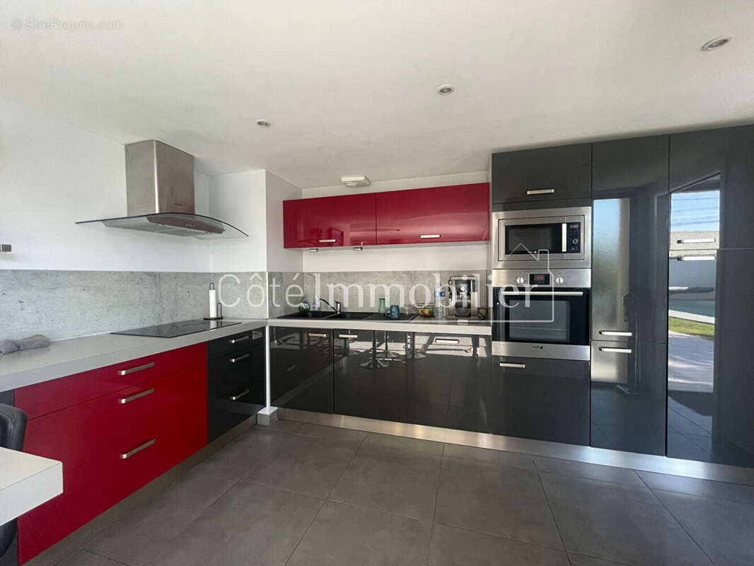 Maison à SAINT-LEGER-LES-VIGNES