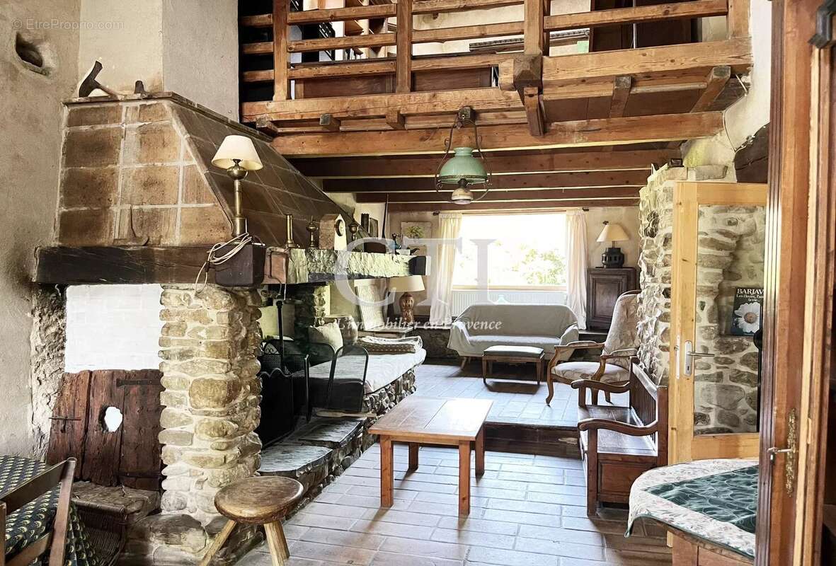 Maison à VAISON-LA-ROMAINE