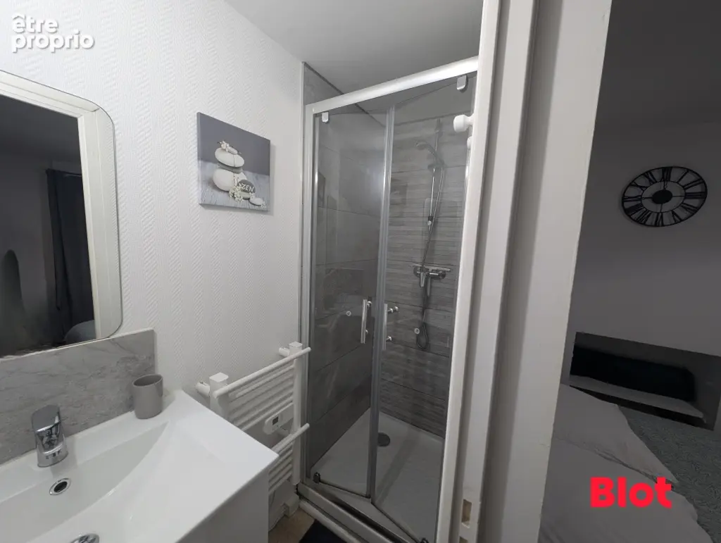 Appartement 2 pièces 26 m² à vendre à Vitre (35500) - photo 4