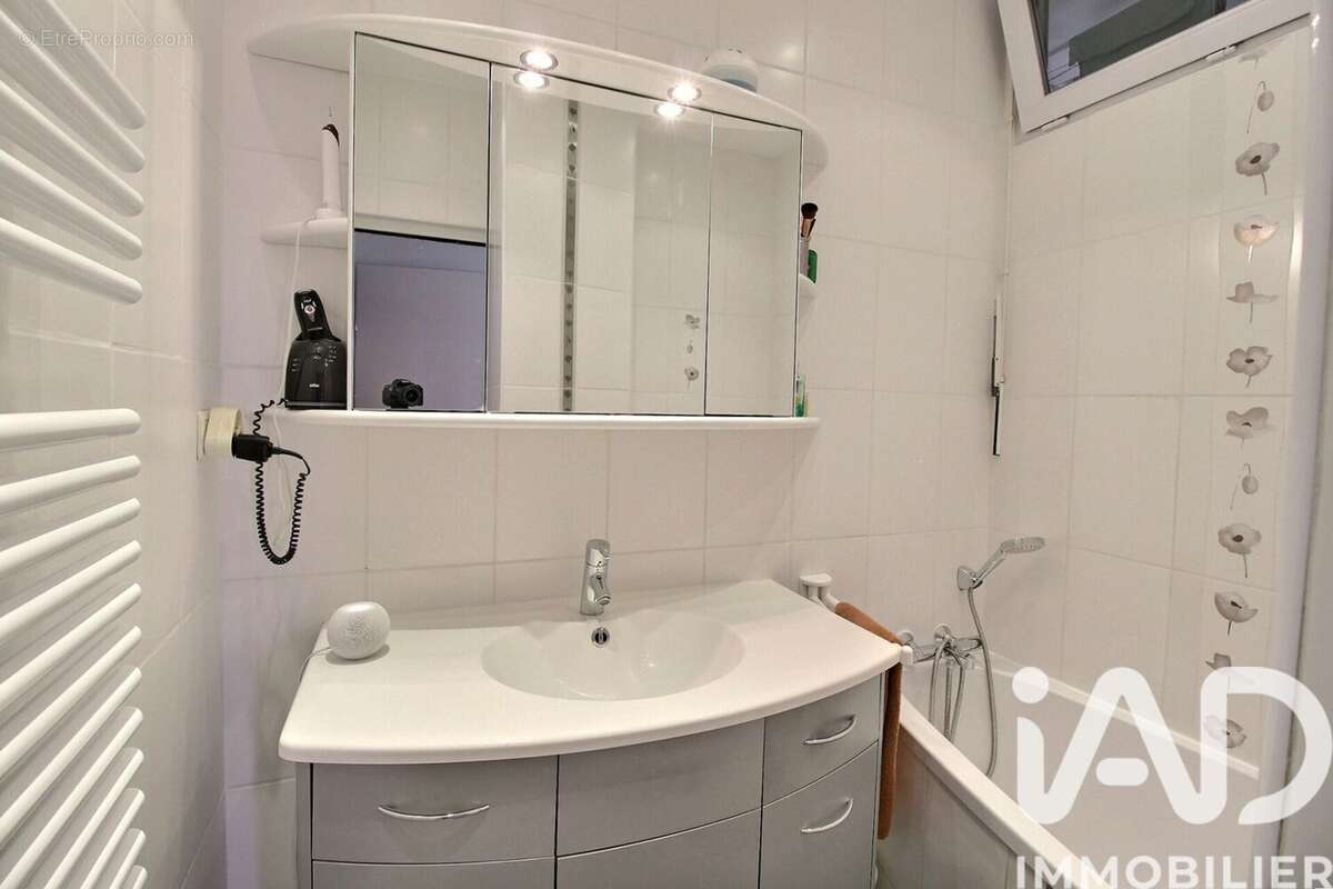 Photo 9 - Appartement à MARSEILLE-8E