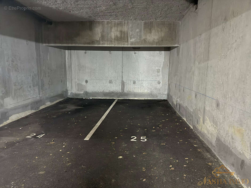 Parking à CENON