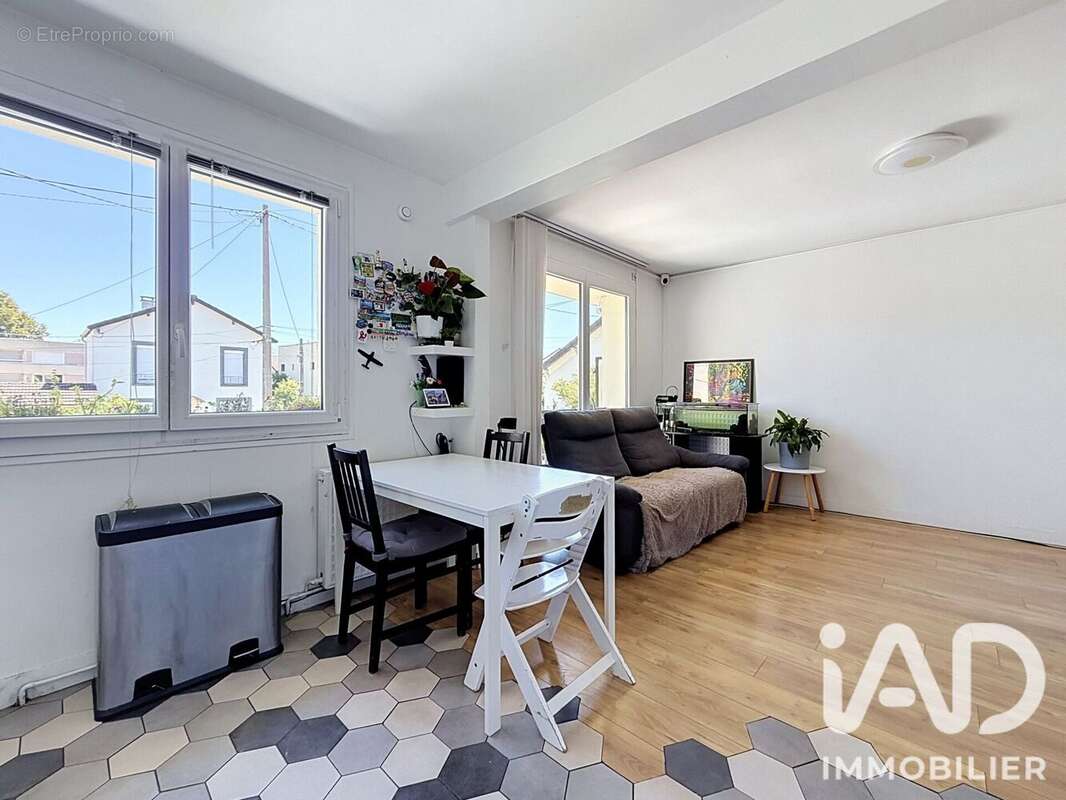 Maison 104 m² à Aulnay-Sous-Bois  - photo 6