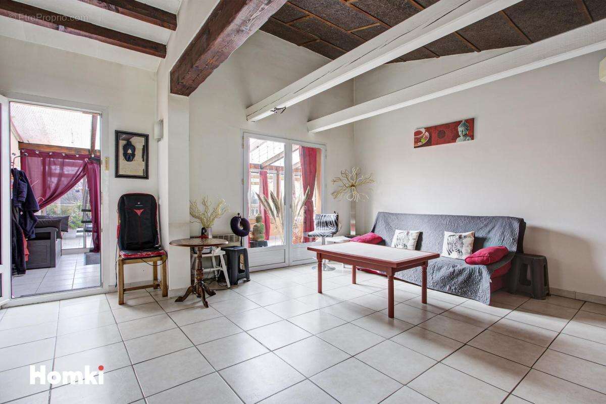 Maison/Villa T6 de 150 m2 de plain-pied à Millas 66170 - photo 17