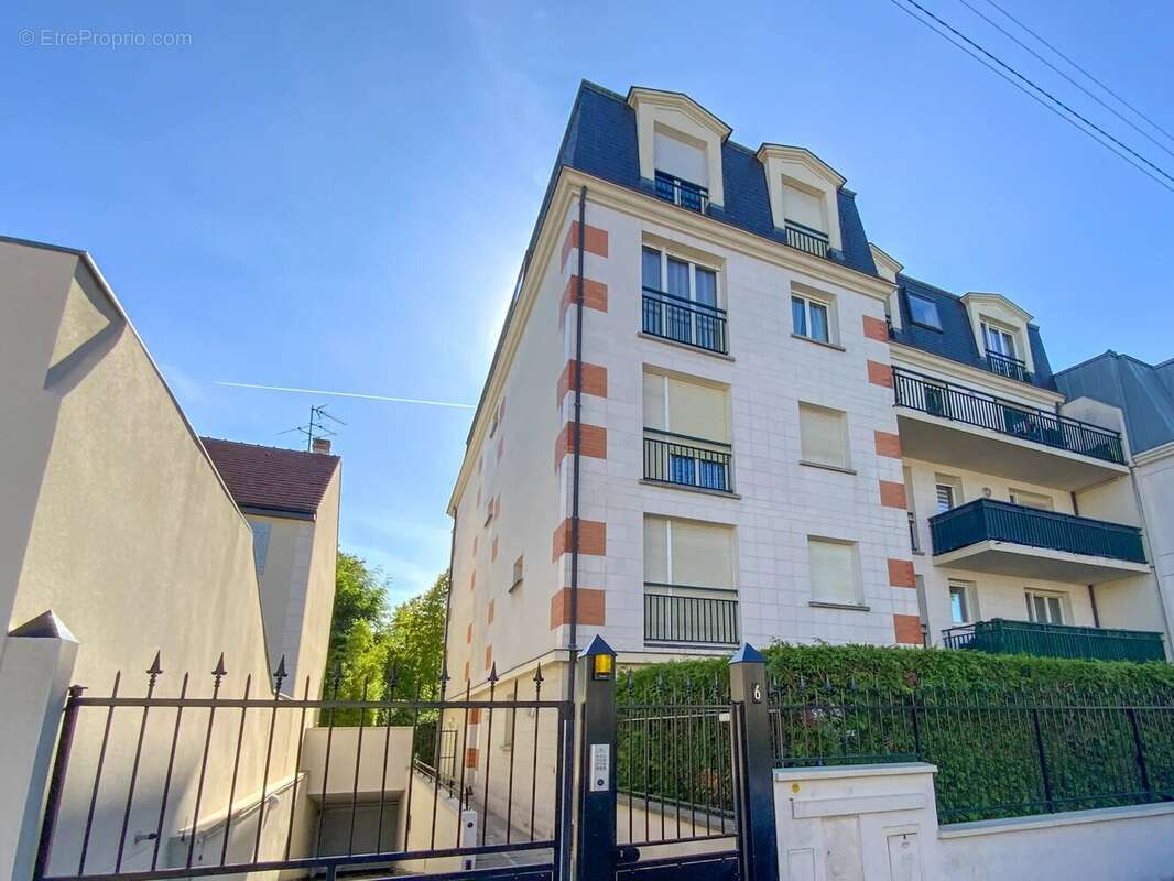 Appartement à LE RAINCY