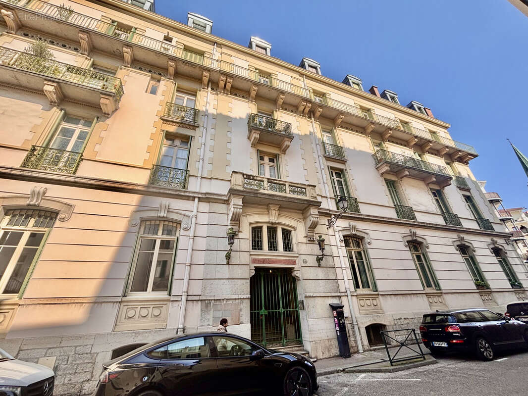 Appartement à AIX-LES-BAINS