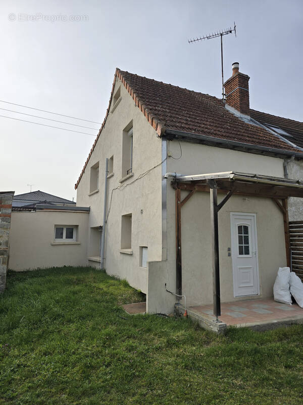 Maison à HAUTERIVE
