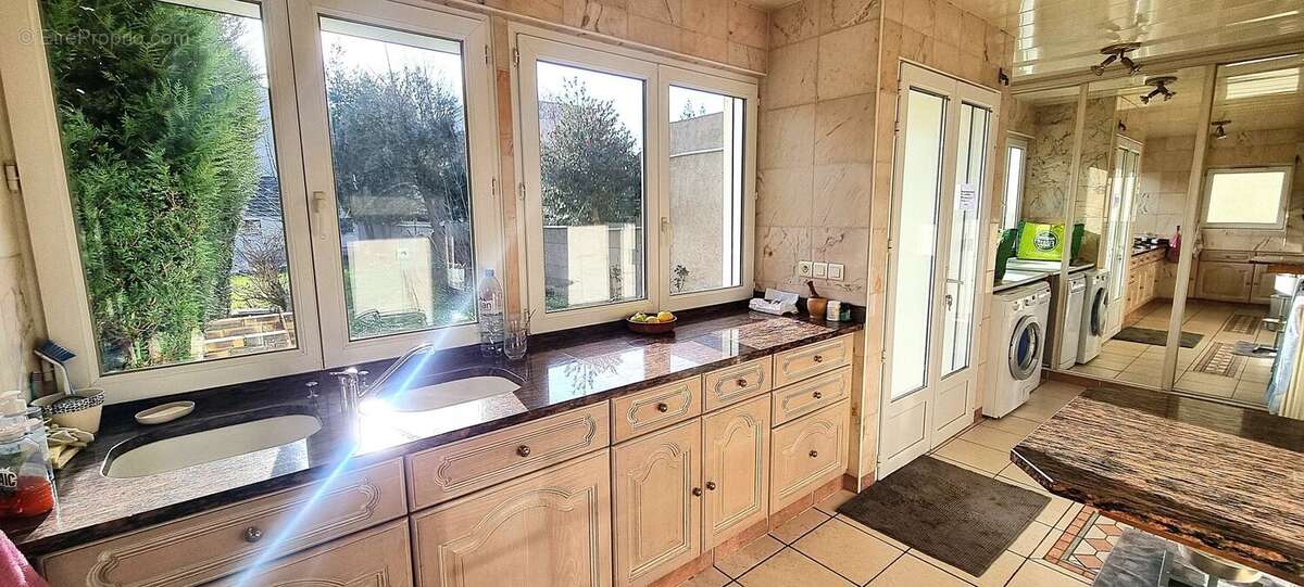 Maison à LIVRY-GARGAN