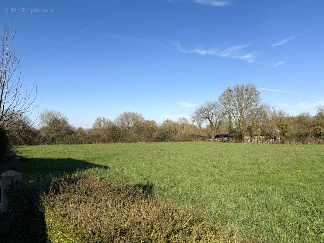 Pré - Maison à MEZIERES-SUR-PONTHOUIN