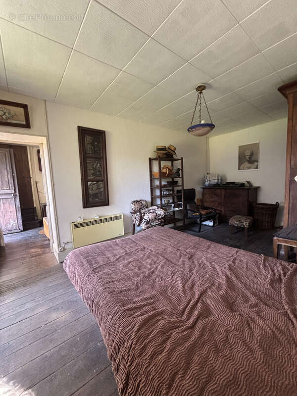 Maison à MONTLIOT-ET-COURCELLES