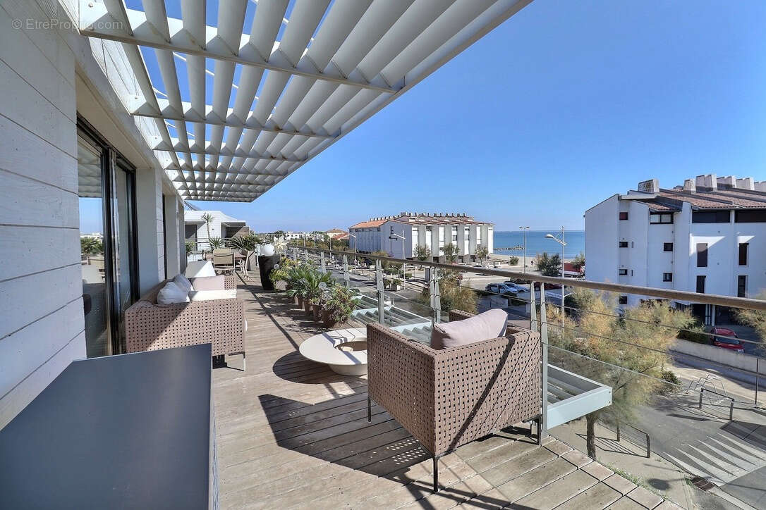 Appartement à MAUGUIO