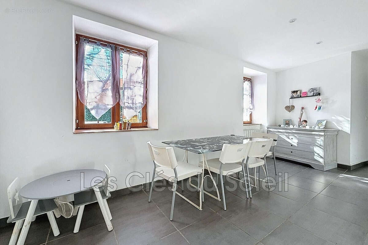 Appartement à BRIGNOLES