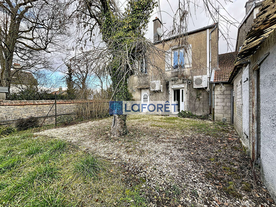 Maison à CHAUMONT