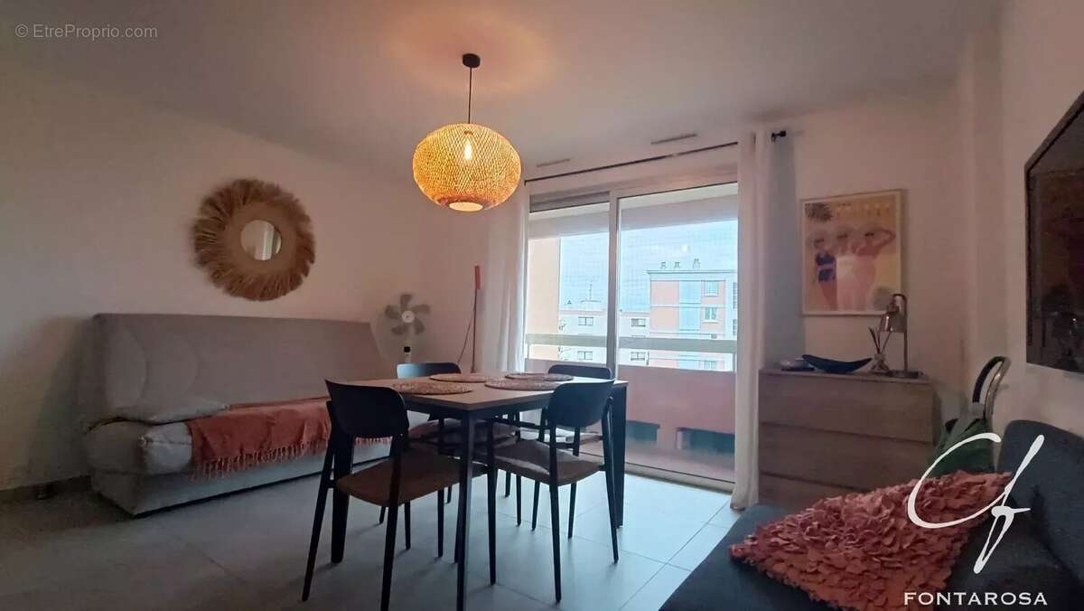 Appartement à FREJUS
