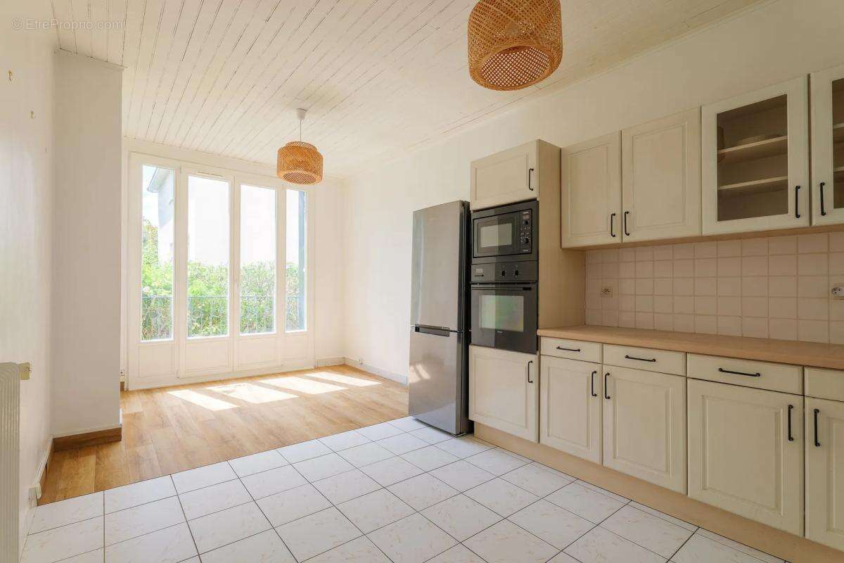Maison à NEUILLY-PLAISANCE