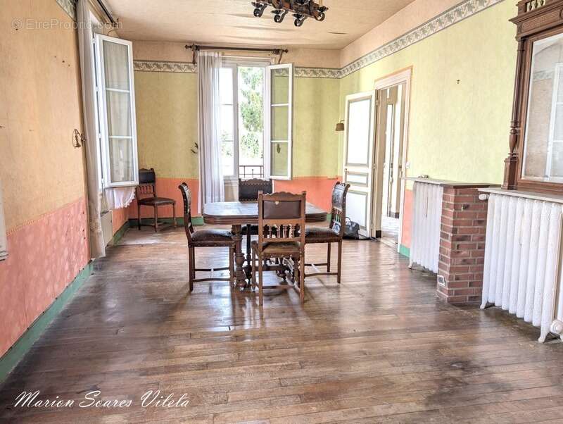 Maison à CHAUMES-EN-BRIE