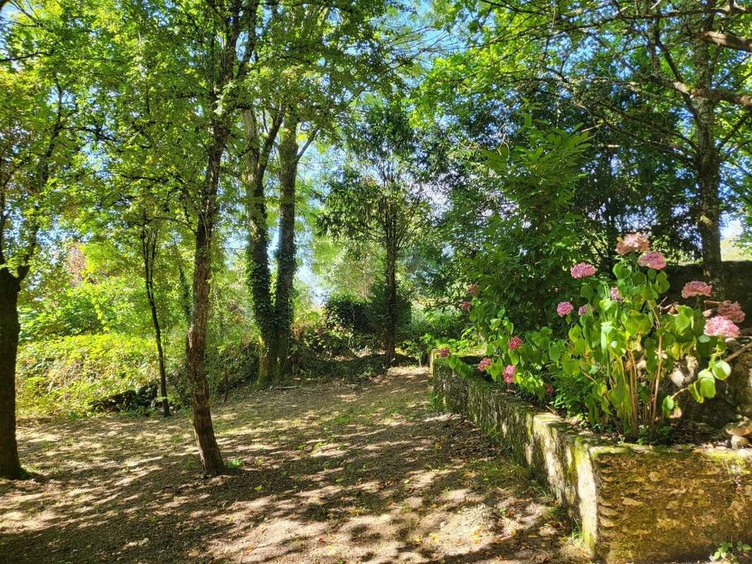 Maison de Maitre au riche passé - photo 2
