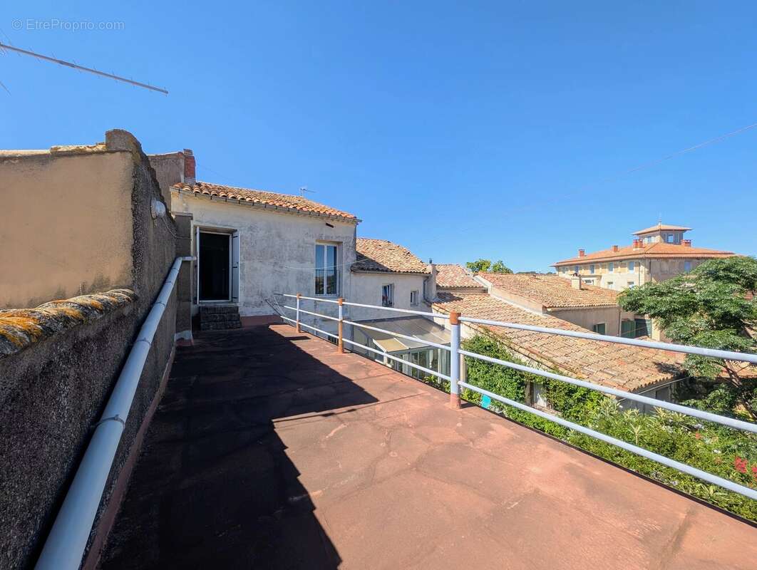 Maison de maître avec appartement indépendant – 259 m² - photo 10