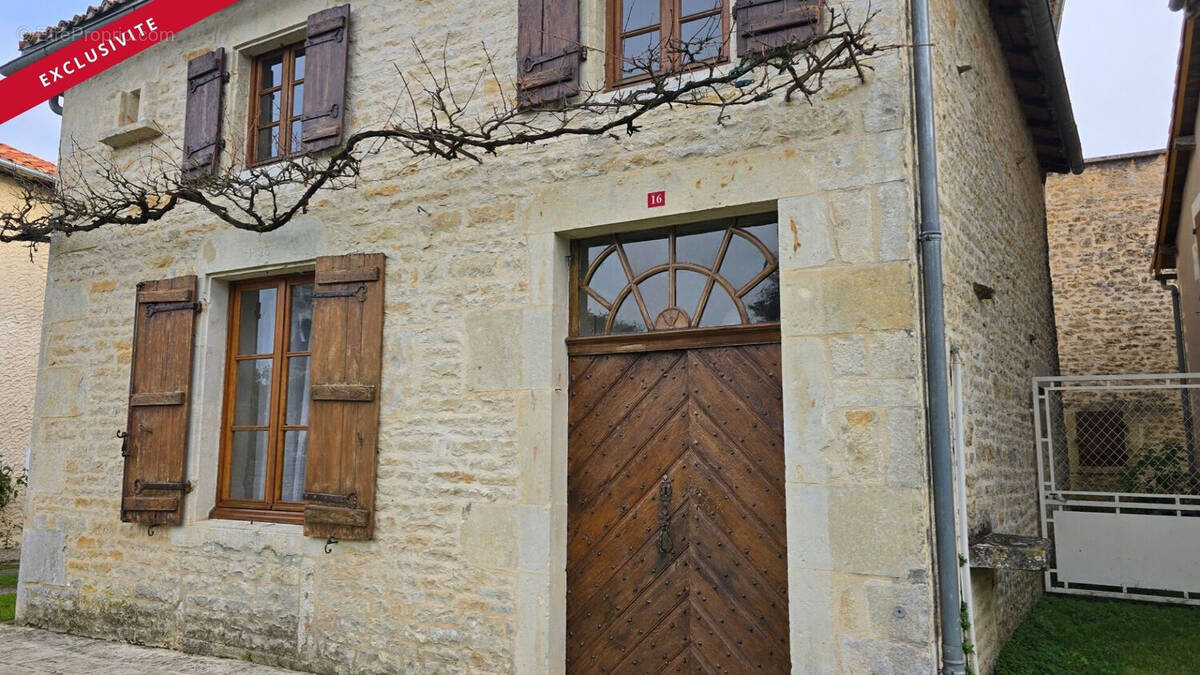 Maison à CHATAIN