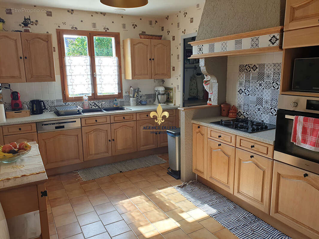 Maison à SAINT-LEU-D&#039;ESSERENT