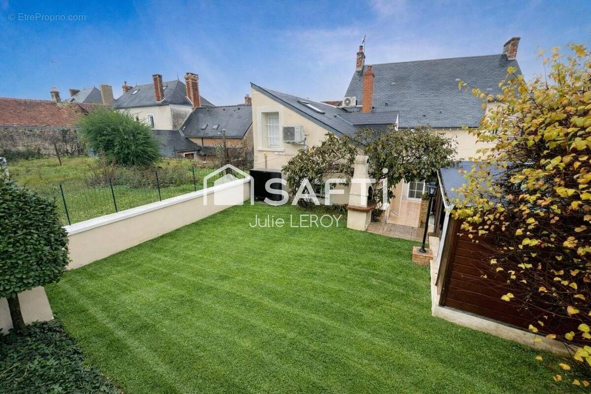 Photo 1 - Maison à COULANS-SUR-GEE