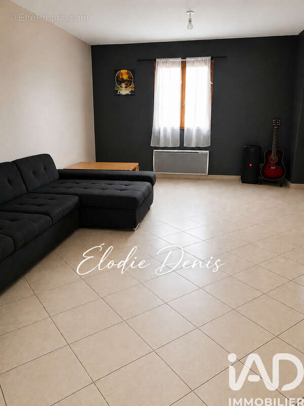 Maison 118 m² à La Cornuaille  - photo 8