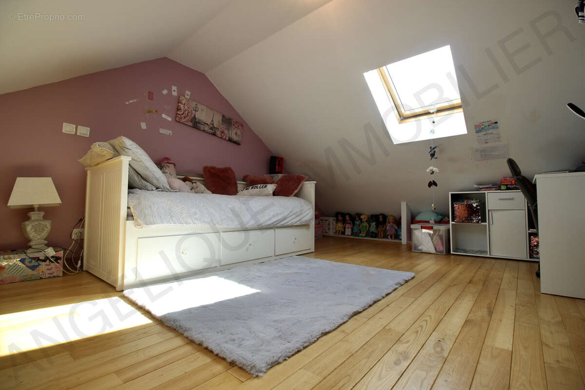 Maison à SAINT-CREPIN-IBOUVILLERS