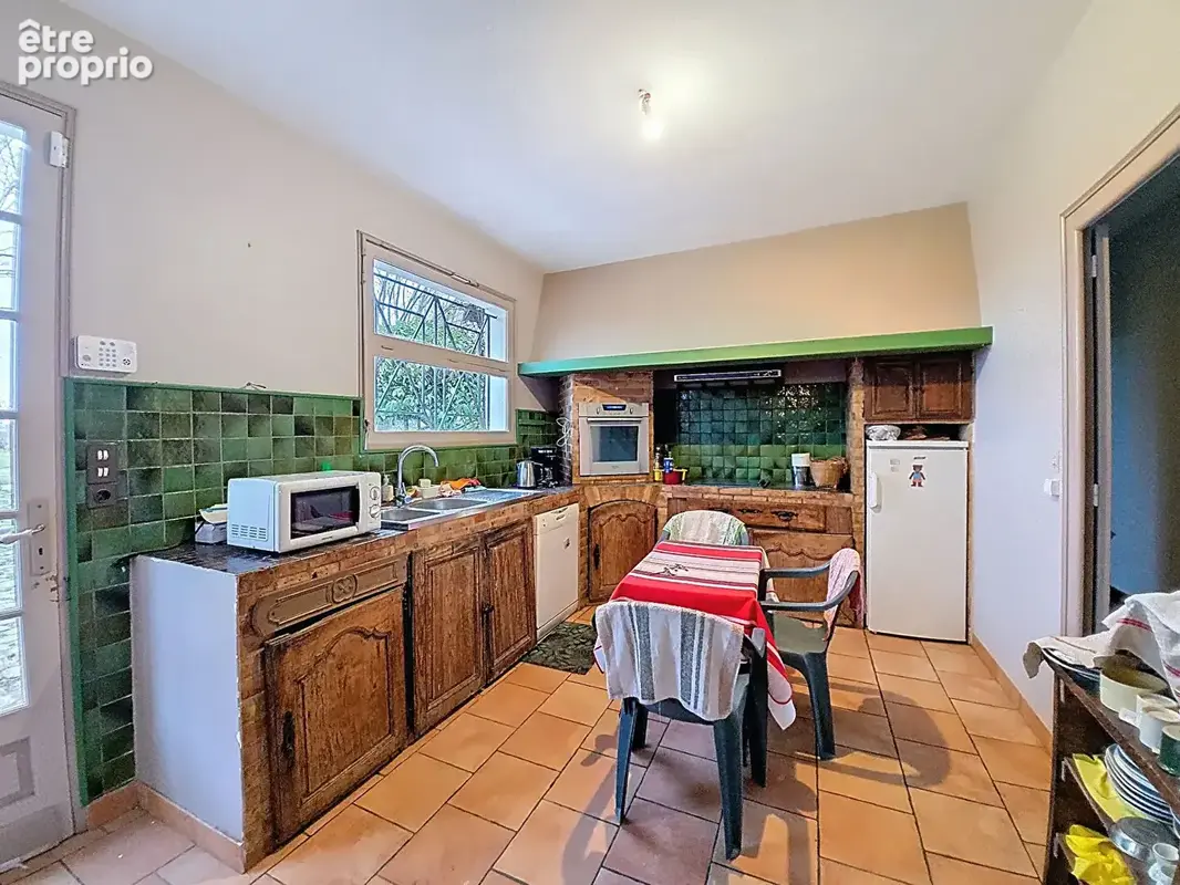 Maison Les Billaux 7 pièce(s) 287 m2 - photo 5