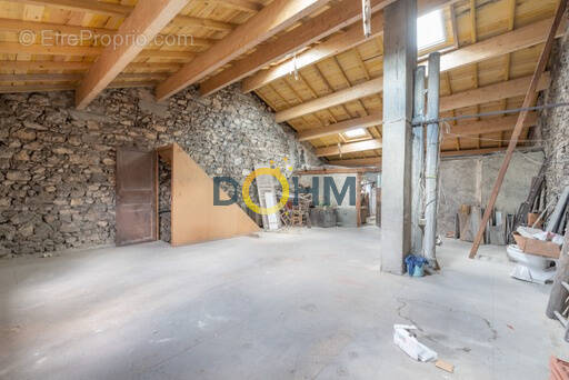 Appartement à CRAPONNE-SUR-ARZON