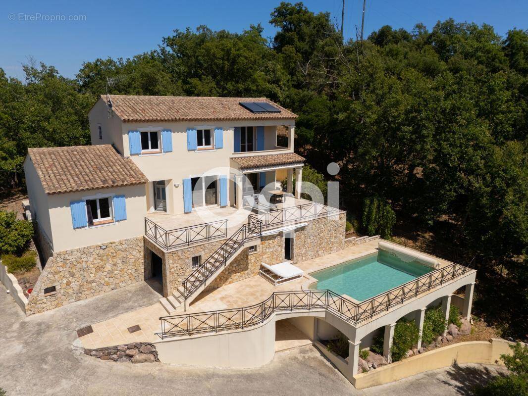 Maison à LES ADRETS-DE-L'ESTEREL