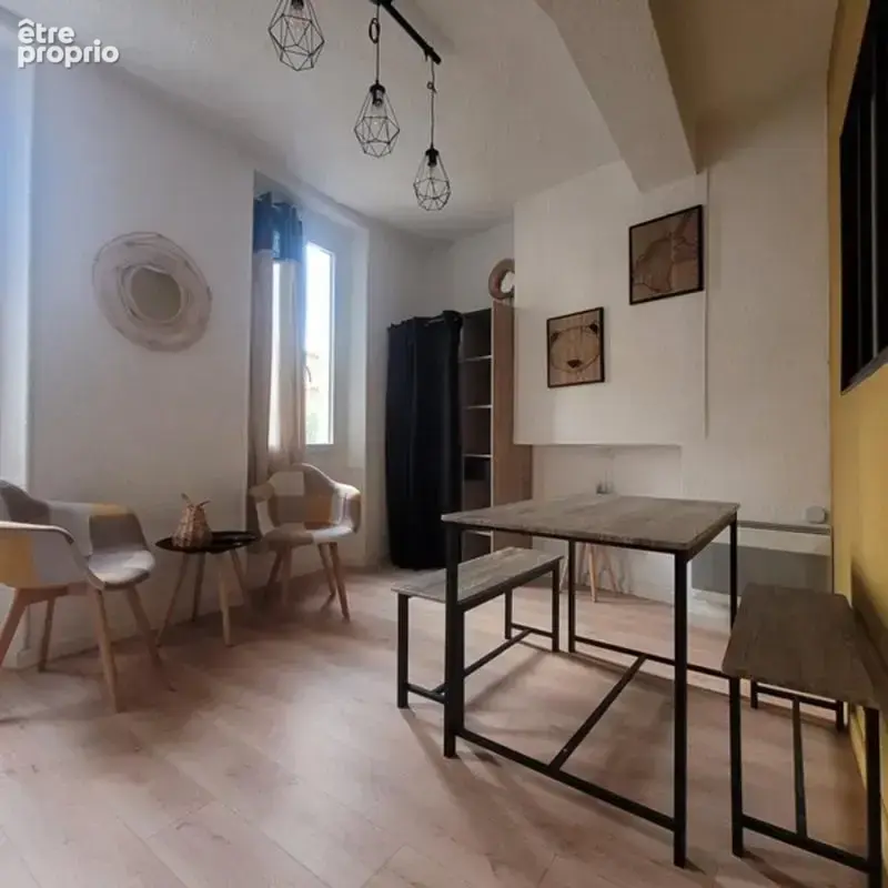 Immeuble de rapport comprenant 4 appartements et 1 local commercial en très bon état loué en étudiant et en AIR BNB - photo 11