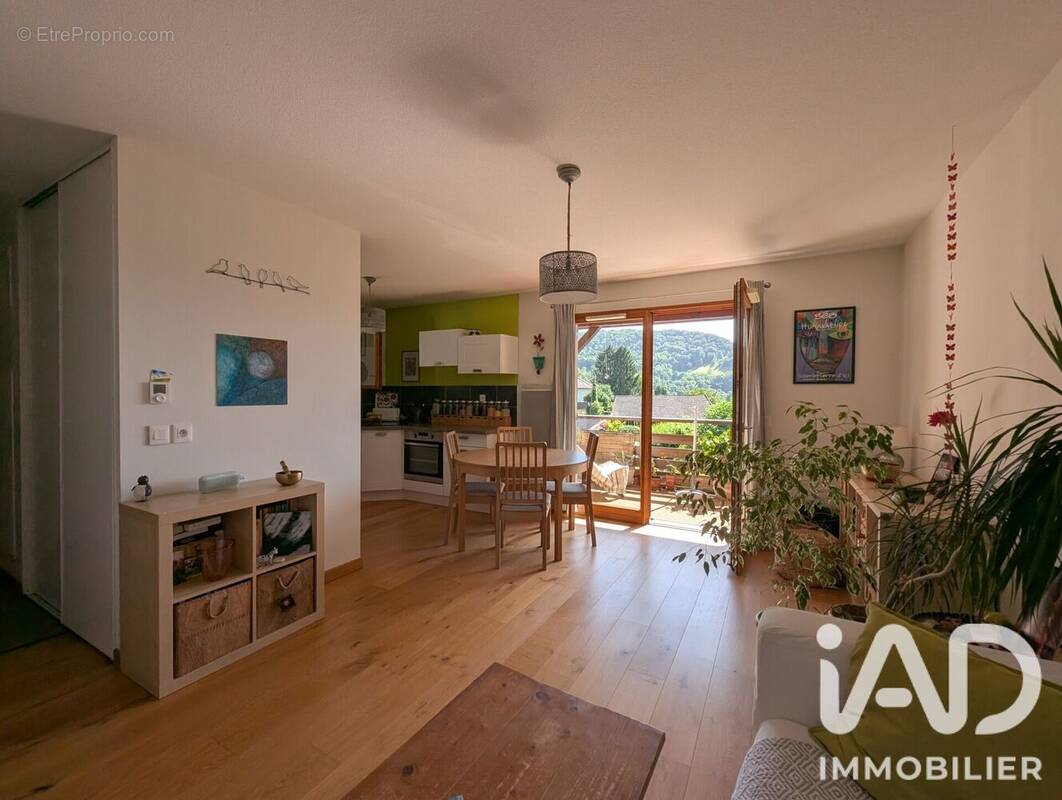 Appartement 62 m² à Venon  - photo 1