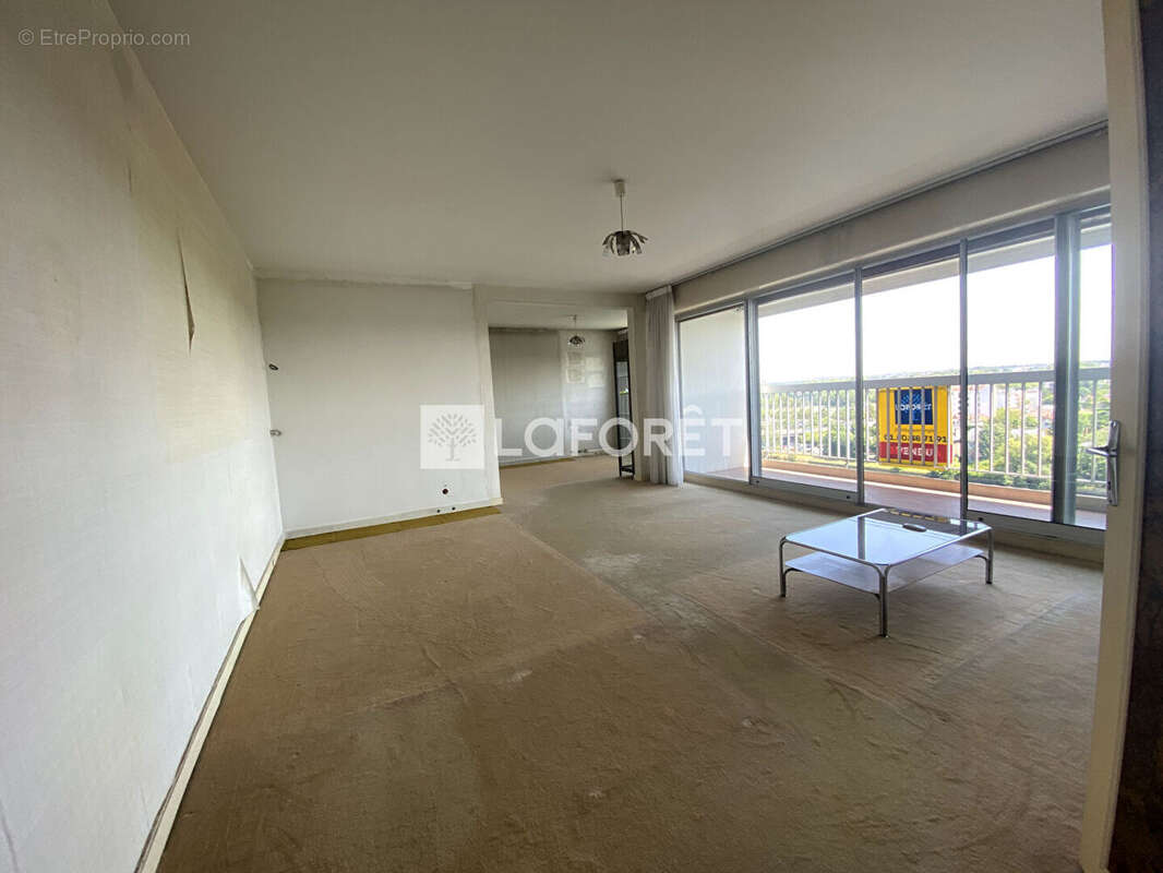 Appartement à JUVISY-SUR-ORGE