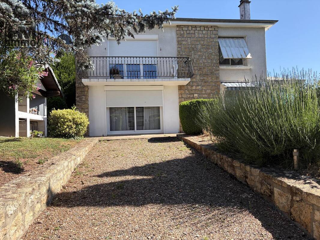 n°1 - Maison à JUILLAC