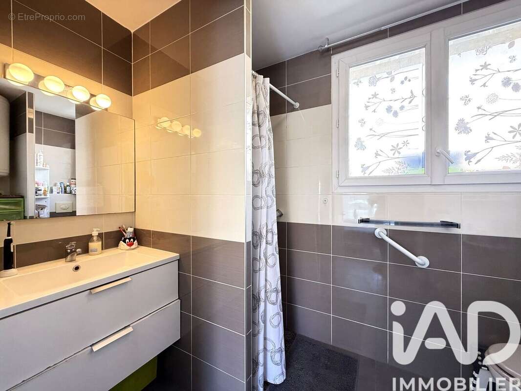 Maison 98 m² à Saint-Cyprien  - photo 5
