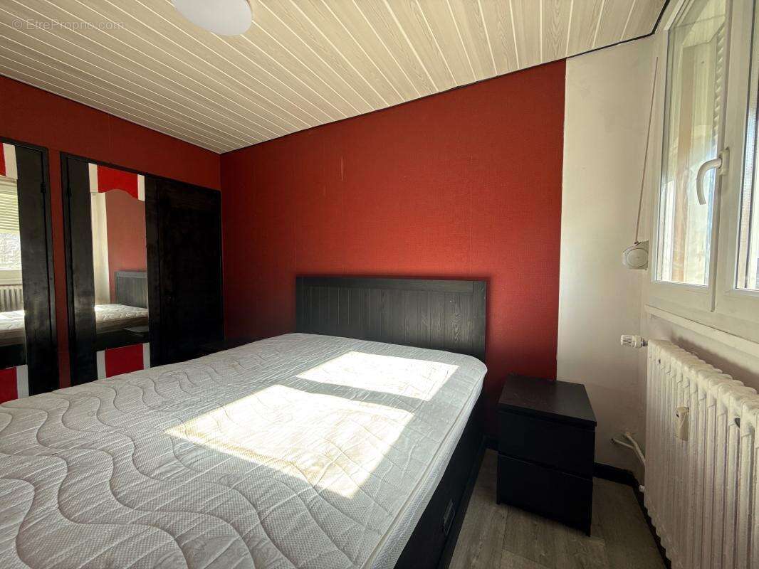 T4 lumineux avec balcon - Chenôve - photo 7