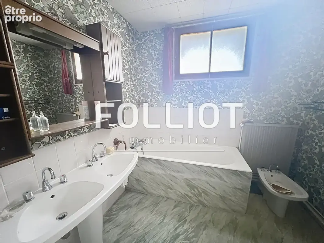 A VENDRE 10 MN SAINT LO Maison dans bourg tous commerces 50680 - photo 10