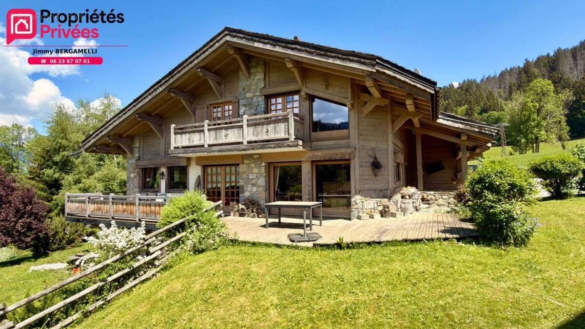 Maison à DEMI-QUARTIER
