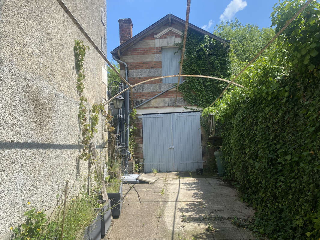 Maison à LE DORAT