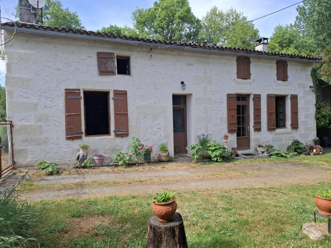 Maison à CHANIERS