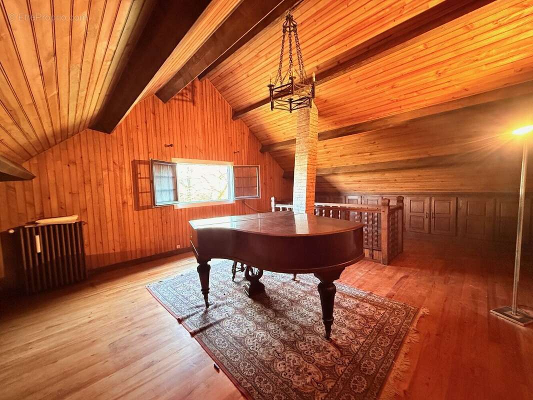 Maison à AUTHEUIL-AUTHOUILLET