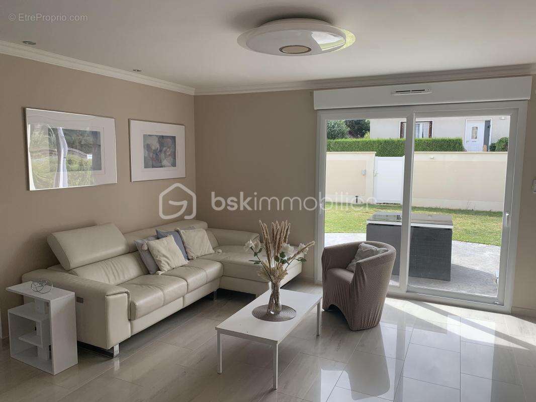 Maison à QUINCY-VOISINS