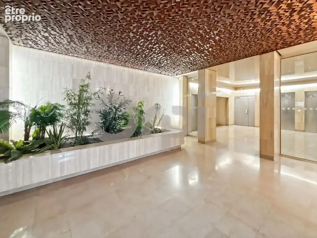 Appartement 2 pièces à Vendre à quelques pas de la place des Vosges à Paris 4e - photo 13