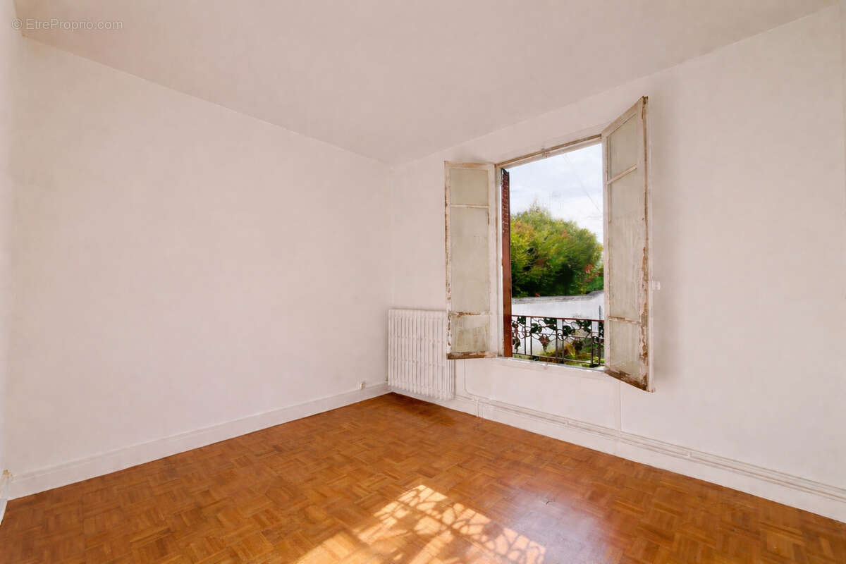 Appartement à FONTENAY-SOUS-BOIS