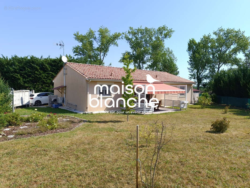 Maison à LE FIEU