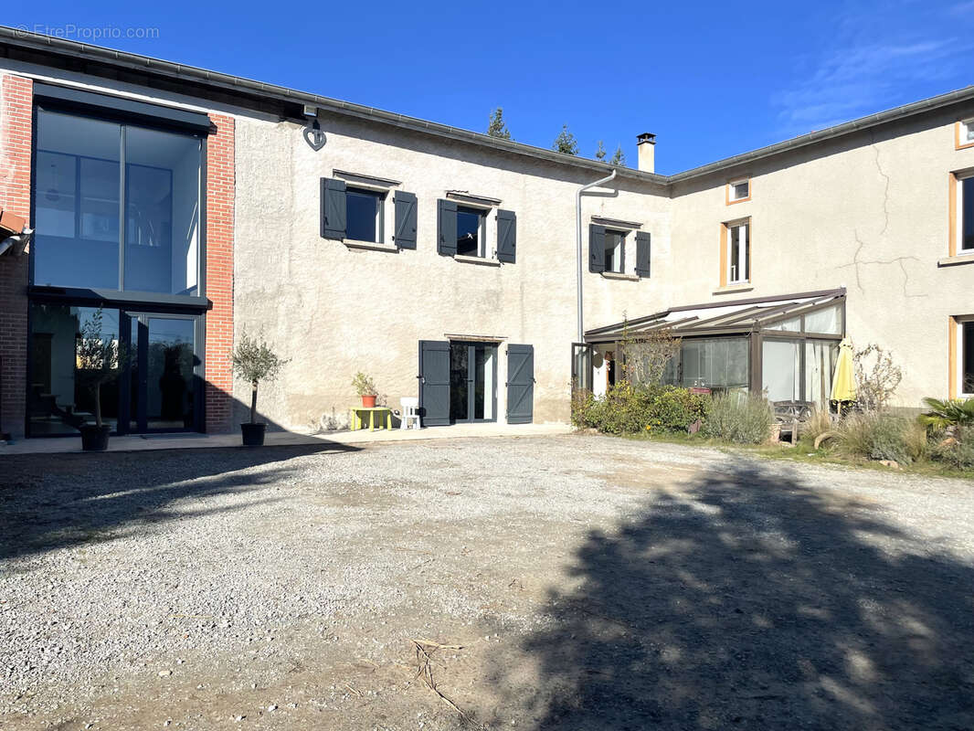 Maison à BUSSY-ALBIEUX