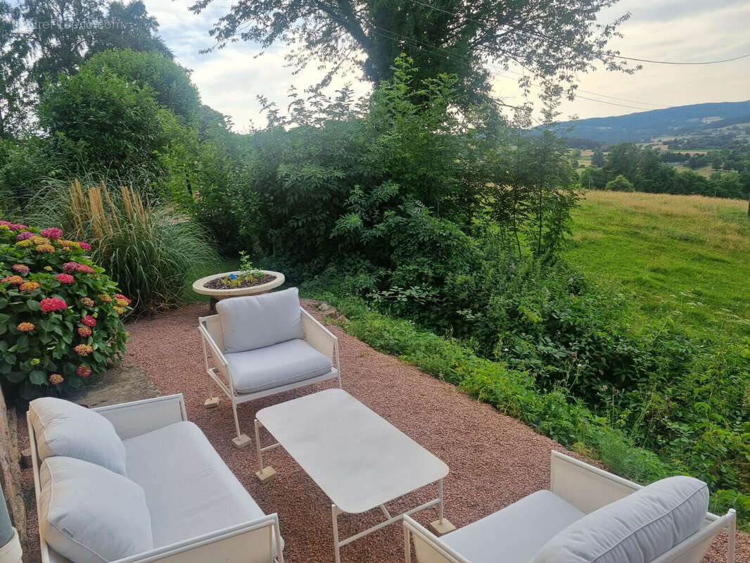 Photo 3 - Maison à MONTMELARD