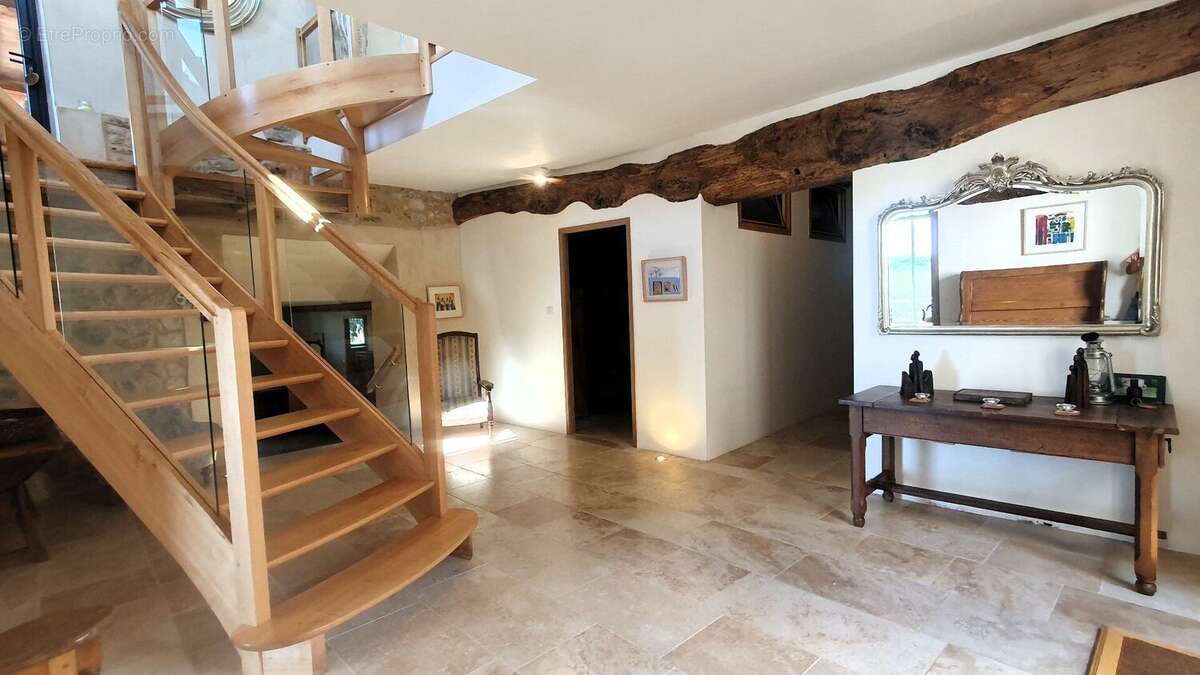 Propriété avec habitat et gite exceptionnel - photo 13