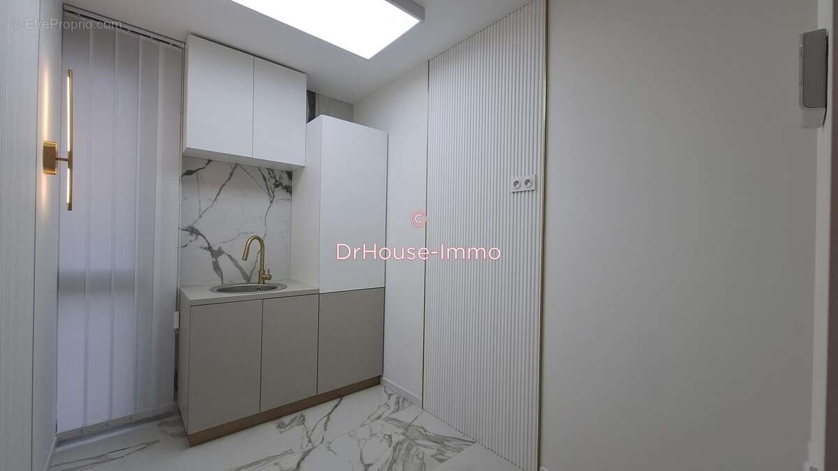 Commerce à OLLIOULES