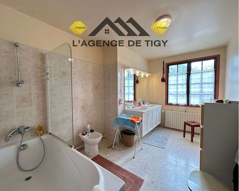 A VENDRE Maison centre bourg - photo 6
